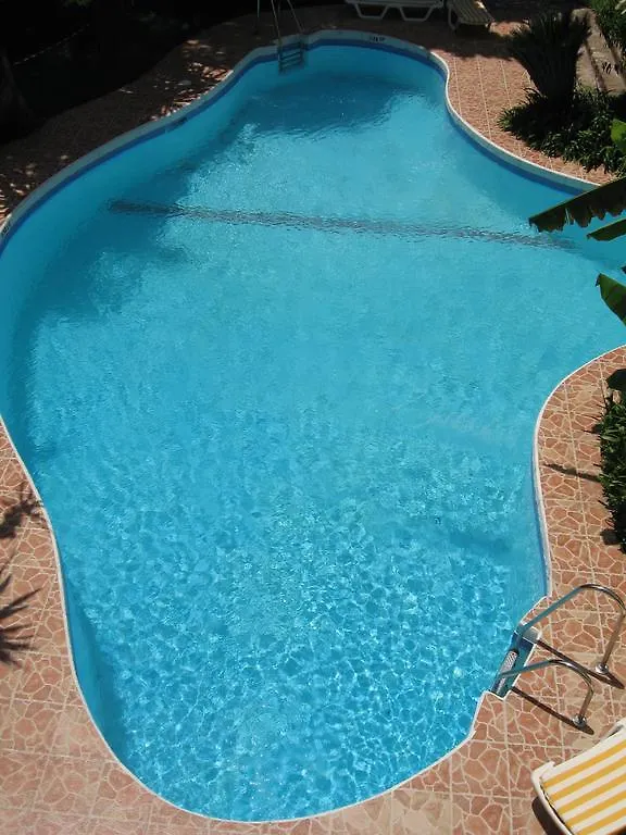 **  טורמולינוס Hotel Residencia Miami ספרד